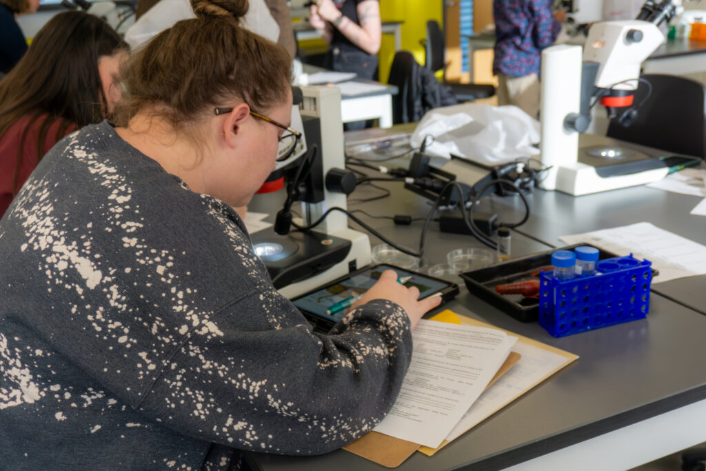 students in EPP 321 lab